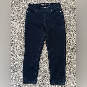 NWOT- Isaac Mizrahi Live Blue Denim Jeans